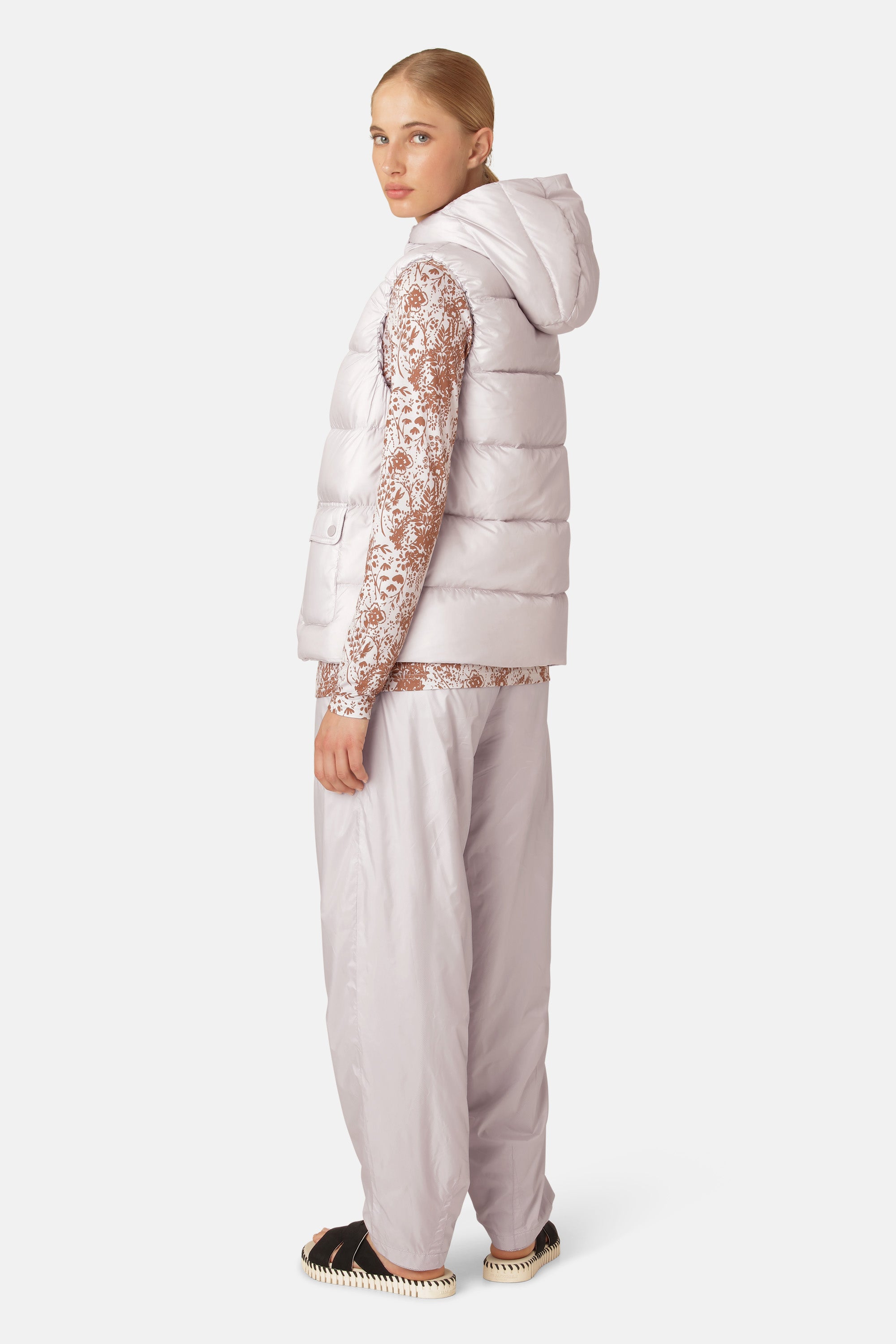 Ilse Jacobsen Hornbæk Outerwear Down vest Puffer vest 549 Concrete